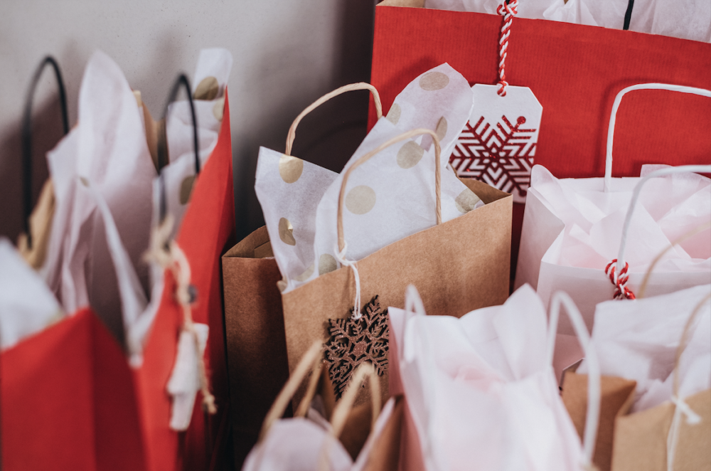HawkSEM blog: 10 Ways to Take Holiday E-Commerce Sales to the Next Level