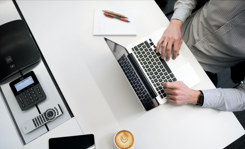 saas content writer working on a piece