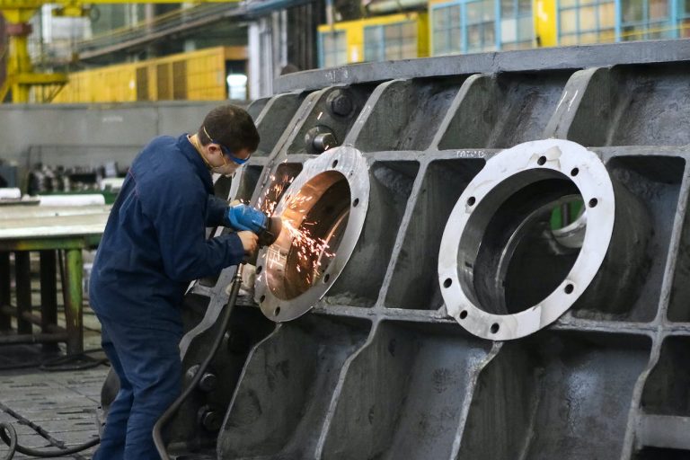 PPC for Manufacturing: Tips, Costs, Mistakes