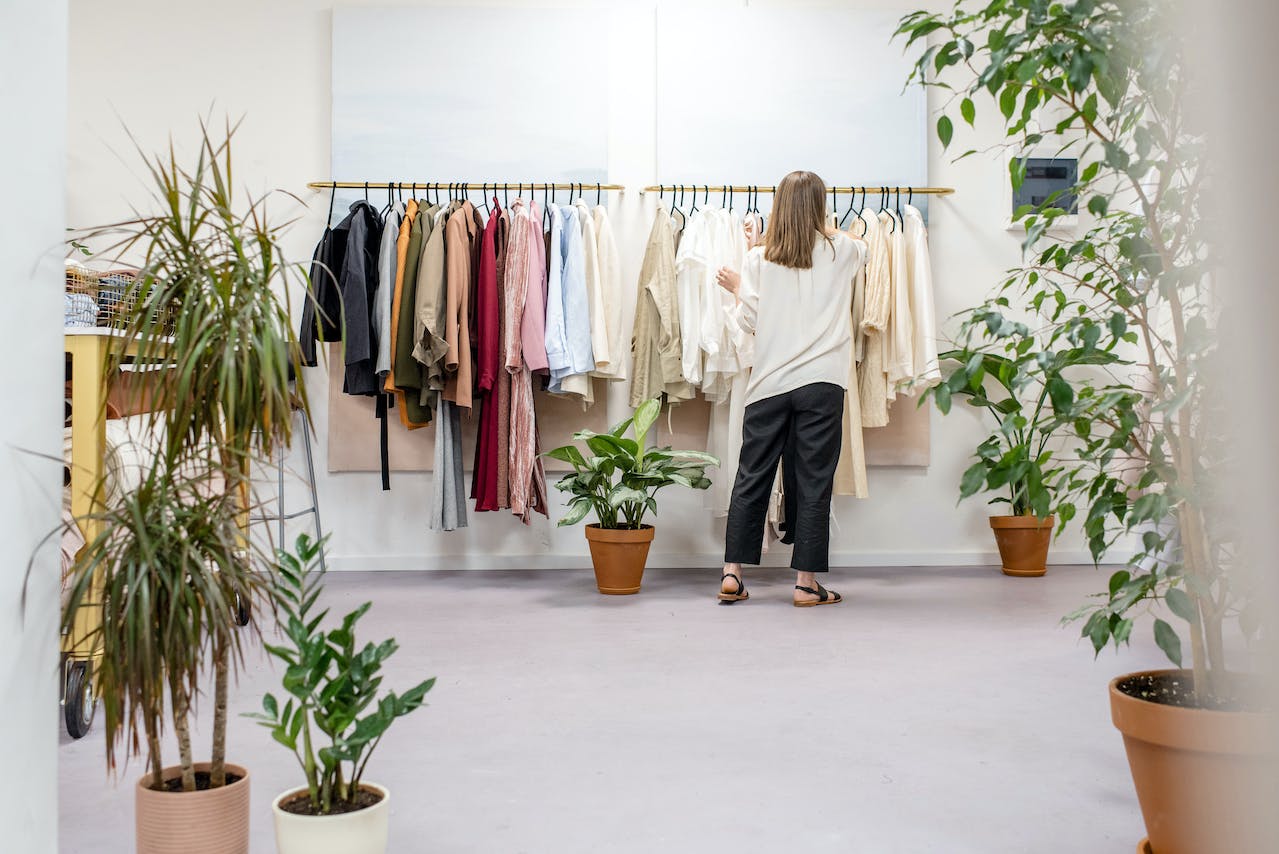 SEO for Retail: 11 Pro Tips, Costs, and How to Create a Strategy