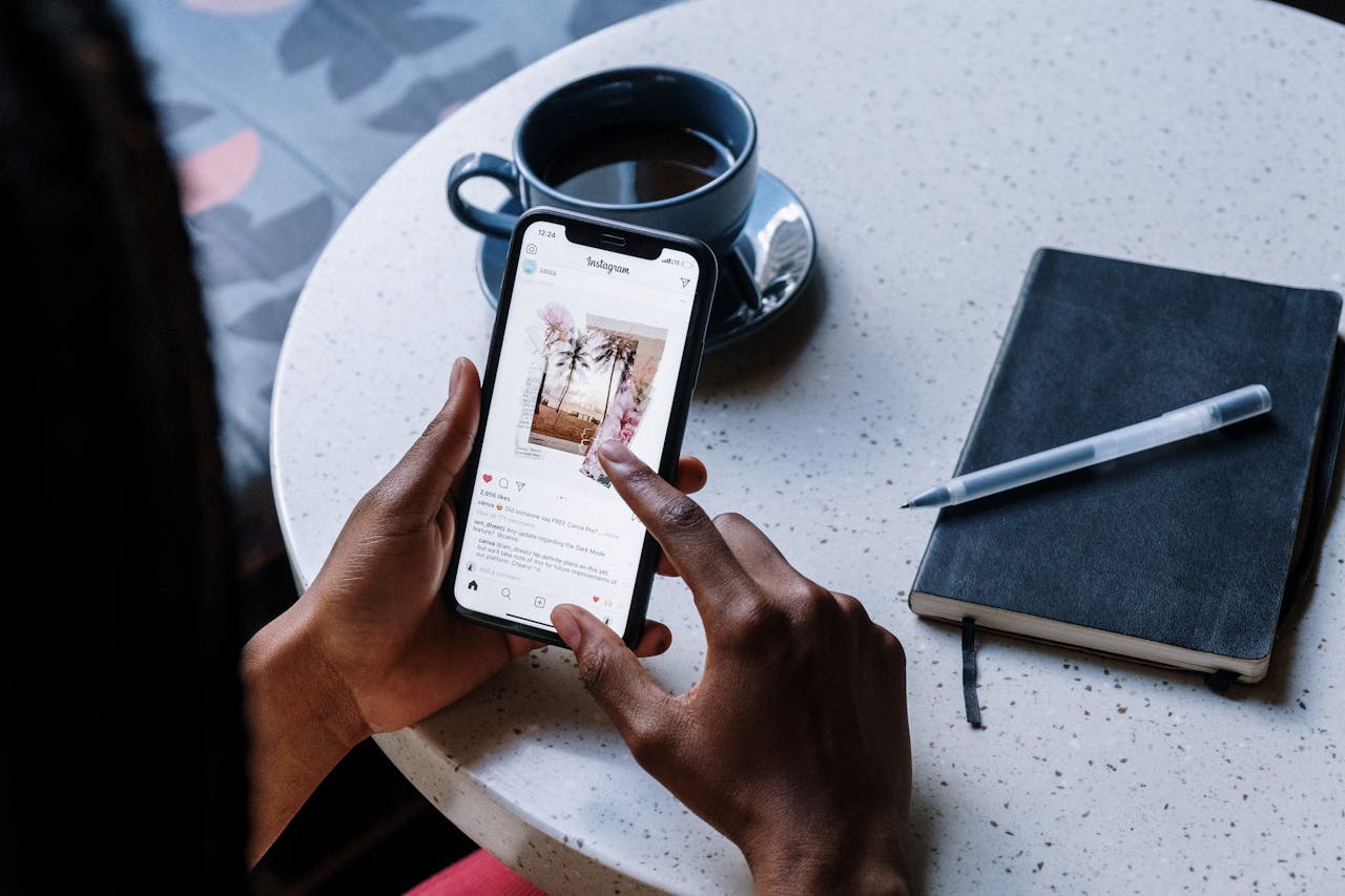 social media consultant
